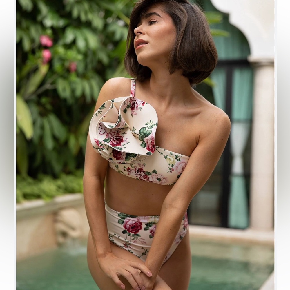 NWT Antonio Melani x The Style Bungalow Miraflores Floral Rosette Swim Top Sz L - Picture 4 of 9